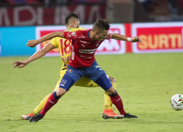 Jonathan Marulanda, lateral del Independiente Medellín. El equipo rojo busca levantar cabeza tras perder invicto. FOTO jaime Pérez