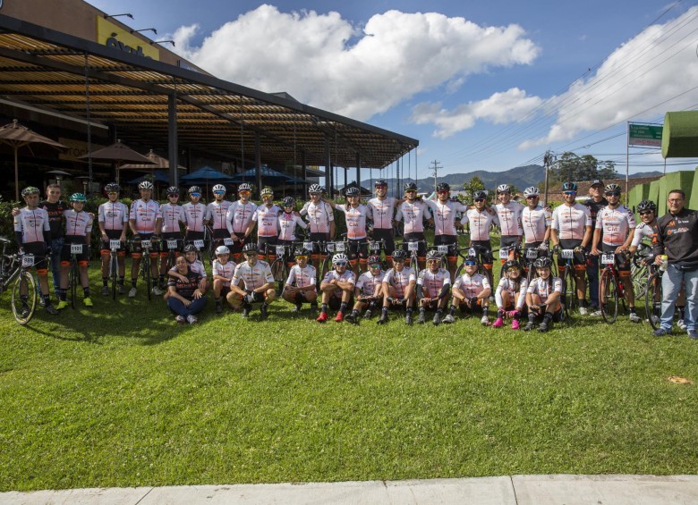 La prueba de ruta recorrió 48 kilómetros entre los municipios de Guarne, Carmen de Viboral y La Ceja en el oriente de Antioquia. Foto: Esteban Vanegas