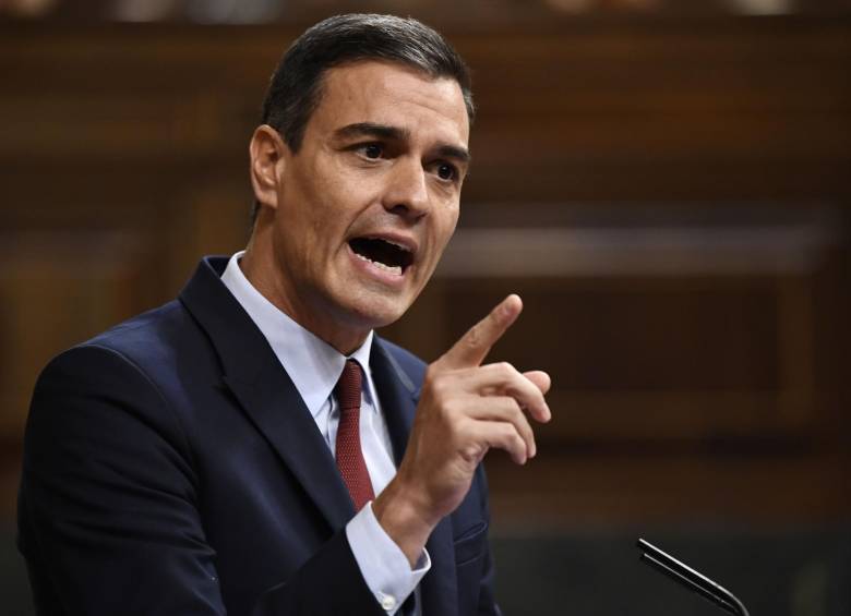 El presidente del Gobierno español, Pedro Sánchez, intentó convencer a mienbros de la izquierda en su discurso en el Congreso. FOTO AFP
