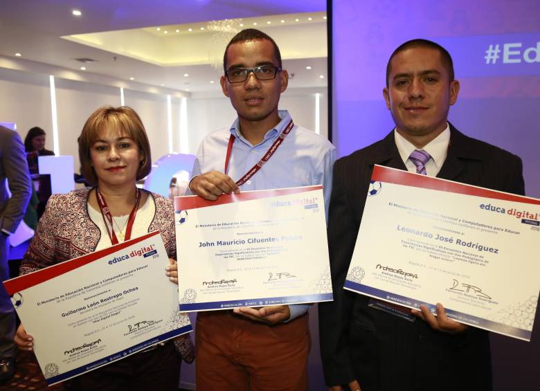 La Sec. de Educación de Itagüí, un profesor de este municipio y otro de Uramita, ganaron por Antioquia. FOTO CORTESÍA MinTic