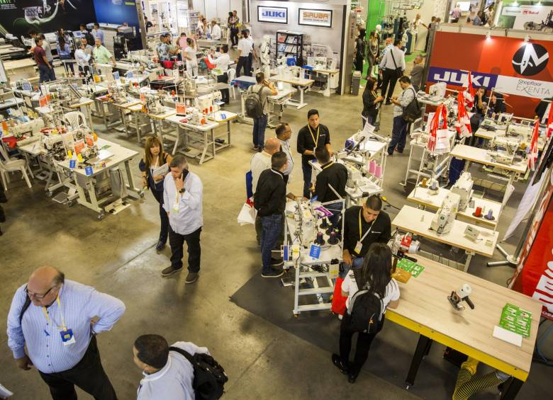 La misión internacional de 356 compradores invitados por ProColombia a Colombiatex 2018, que se clausuró anoche, pactaron negocios por unos 55,5 millones de dólares, los cuales se concretarían en el primer semestre del año. FOTO Carlos Velásquez