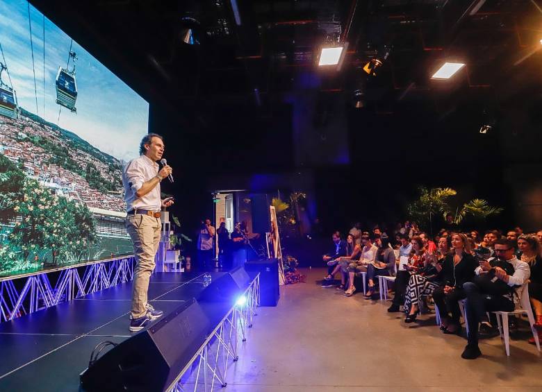 El contrato especificó que el costo del evento de lanzamiento fue asumido por Discovery. FOTO ALCALDÍA DE MEDELLÍN