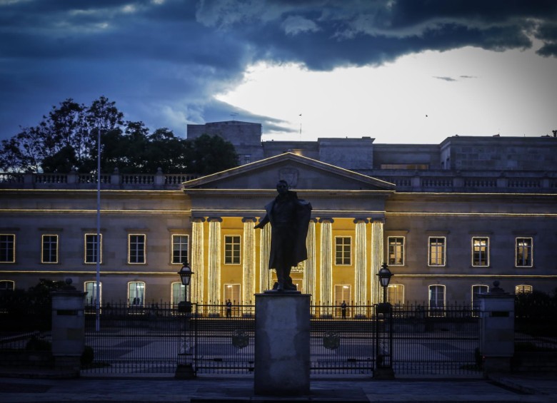 La Presidencia de la República confirmó la noche de este miércoles que 13 miembros activos adscritos al Batallón Guardia Presidencial de la Casa de Nariño dieron positivo al nuevo coronavirus. Foto: Colprensa. 