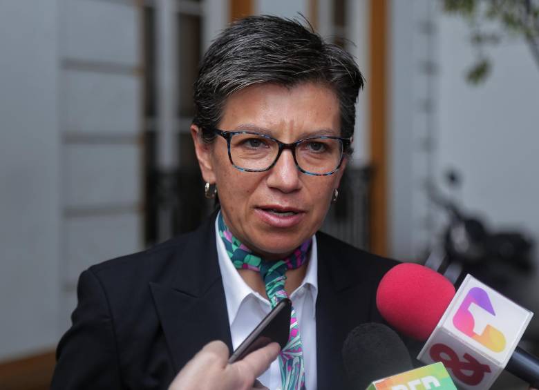 López aseguró que el expresidente “promovió a los paramilitares de frente” y “ha sido militante” del movimiento de las autodefensas. FOTO COLPRENSA