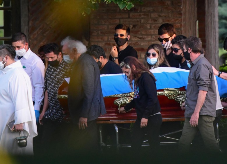Maradona fue sepultado en un cementerio de Buenos Aires. FOTO AFP