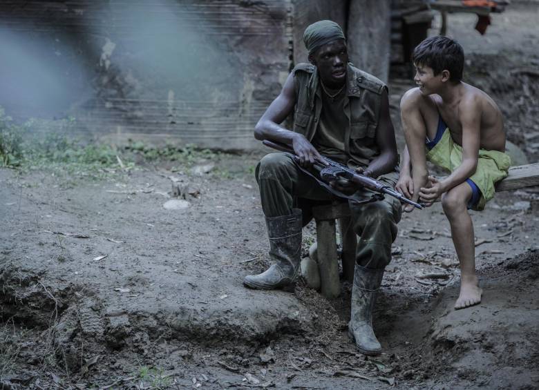 Alias María tendrá un hijo y por ello decide escapar de la guerrilla, pues en el grupo guerrillero no se les permite quedar embarazadas. FOTOs cortesía black velvet 