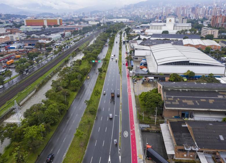 Se espera que la Distribuidora de la Regional, al sur del Valle de Aburrá, esté terminada para finales de este mes. Foto: Manuel Saldarriaga Quintero