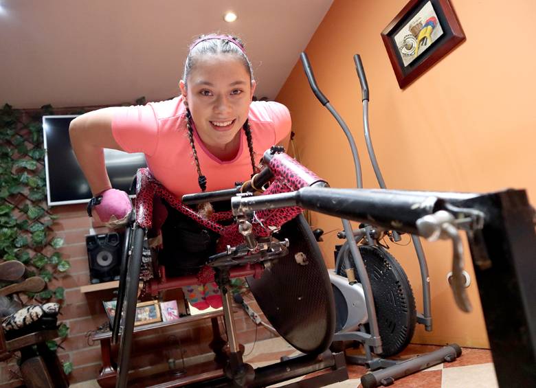 En su casa Valentina adelanta todos los días sus entrenamientos con el objetivo de llegar bien preparada a la carrera esta domingo. FOTO cortesía 