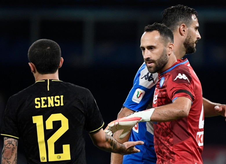 Ospina no podrá jugar la final de la Copa Italia por acumulación de tarjetas amarillas. FOTO AFP