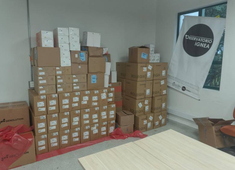 El lote está compuesto de pruebas moleculares de detección del material genético de virus (RNA) por la técnica PCR-RT, extracción automatizada y protocolo Berlín. FOTO: Cortesía Ruta N. 