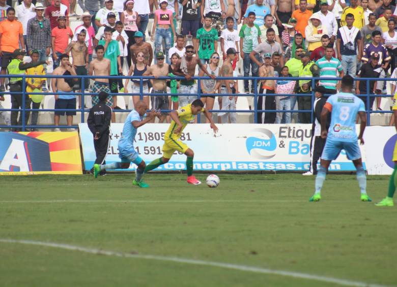 Nacional gana y alarga dominio sobre Jaguares