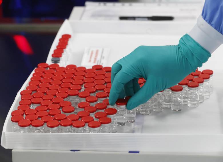 OMS dice que el lanzamiento de la vacuna no acabará con la pandemia