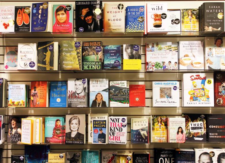 Las biografías son textos que escudriñan en la vida de famosos. Quienes los hacen deben ser cuidadosos: qué contar y qué no, qué es relevante y qué simplemente chisme. FOTO sstock
