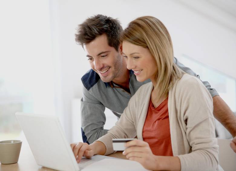 Aunque la temporada escolar termina el próximo 11 de febrero los sitios de venta online que tuvieron ofertas para este mercado hacen un buen balance hasta la fecha, muchos padres hicieron búsquedas y compraron por internet. FOTO Sstock