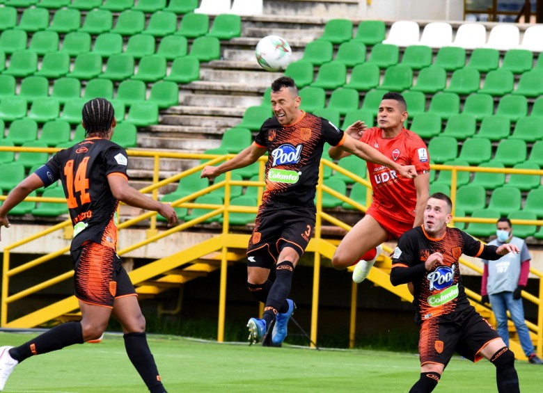 Envigado venció 0-1 a Patriotas en Tunja, en el regreso a la competencia en la Liga Betplay. Neyder Moreno marcó el único tanto del juego. FOTO DIMAYOR