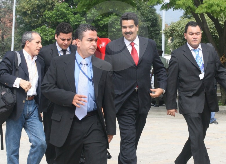 Temir Porras y Nicolás Maduro en su visita a Medellín para la Asamblea General de la OEA de 2008. FOTO: ARCHIVO EL COLOMBIANO