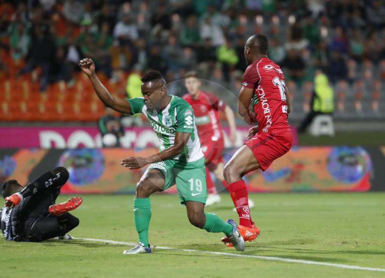 Nacional completó 117 partidos sin marcar un gol de tiro libre. FOTO: ROBINSON SÁENZ