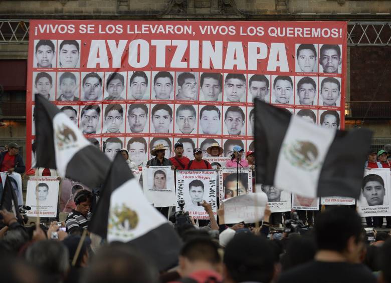 La macabra desaparición de los 43 estudiantes mexicanos reveló la connivencia entre las mafias y la fuerza pública en varias regiones de México. FOTO ARCHIVO