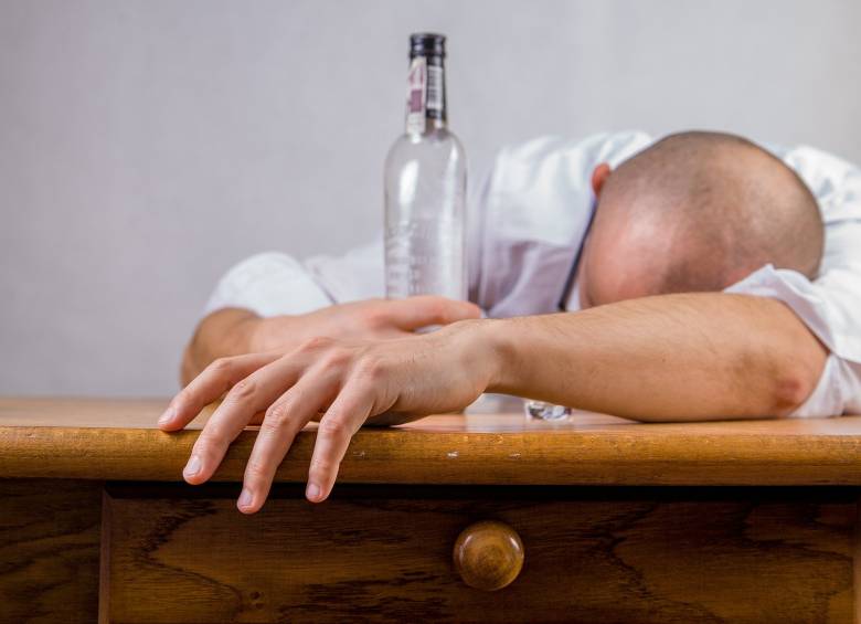 El uso nocivo del alcohol es uno de los principales factores de riesgo para la salud de la población en todo el mund. Foto: PIxabay