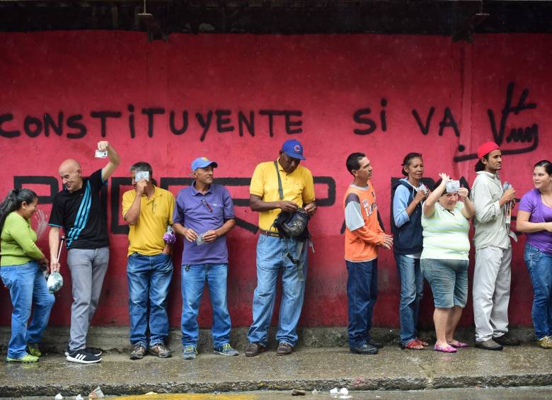 Venezuela prolongará hoy su “secuestro”