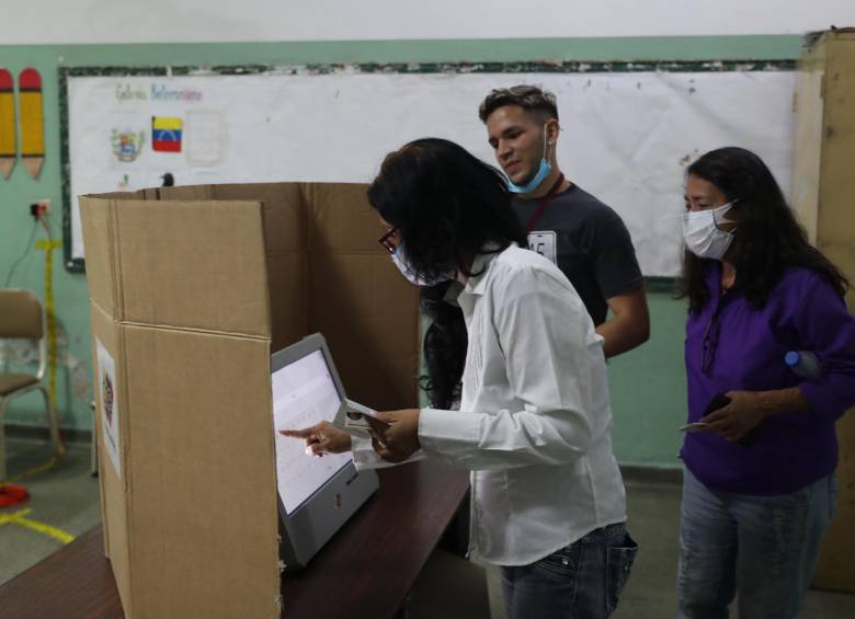 Según veedores internacionales, solo el 30,5 % de los electores habilitados acudieron a las urnas venezolanas. FOTO EFE