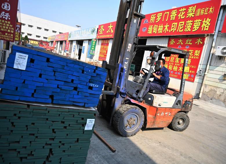 La subida arancelaria de China entró en vigor el fin de semana, entre el 5 % y el 25 %, se aplica a 5.410 productos. FOTO AFP
