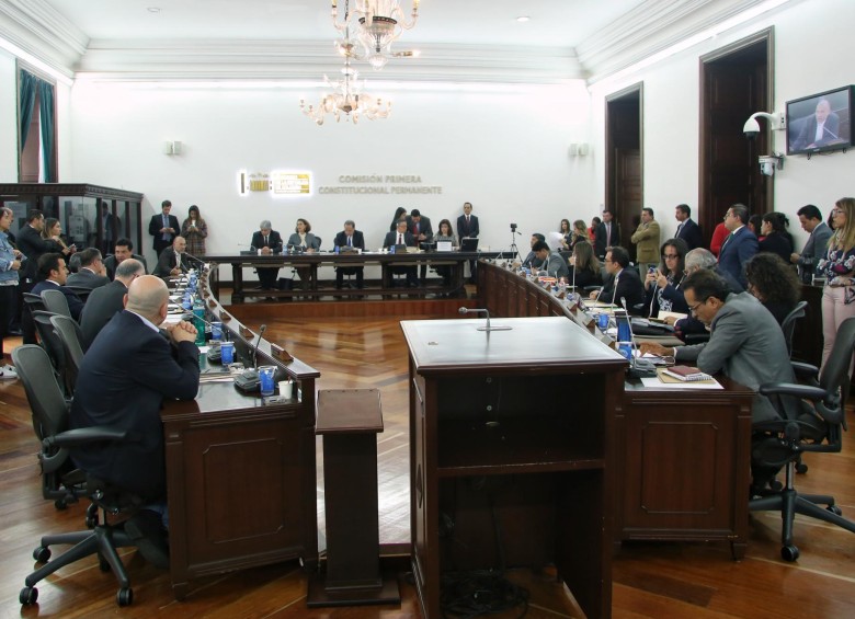  La Comisión primera del Senado de la República aplazó para la próxima sesión la discusión del proyecto. FOTO: Colprensa