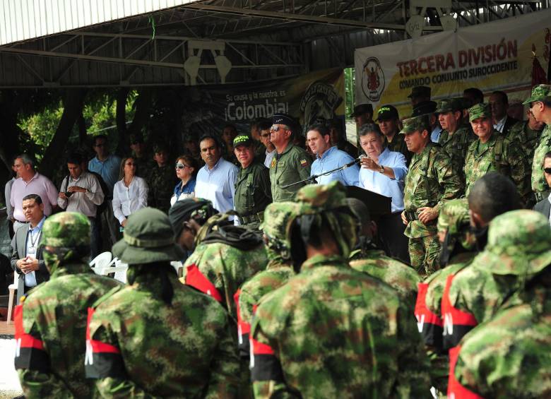 El Eln y el Gobierno ya acordaron una agenda de negociación y definieron a los tres países garantes y los dos acompañantes del proceso. Están ajustando aspectos logísticos de la mesa. FOTO archivo
