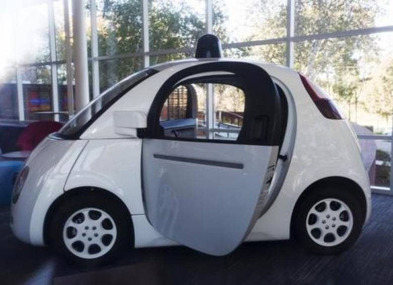 Los vehículos de conducción automática de Google han recorrido ya más de 2,4 millones de kilómetros en pruebas realizadas en Estados Unidos. FOTO Reuters