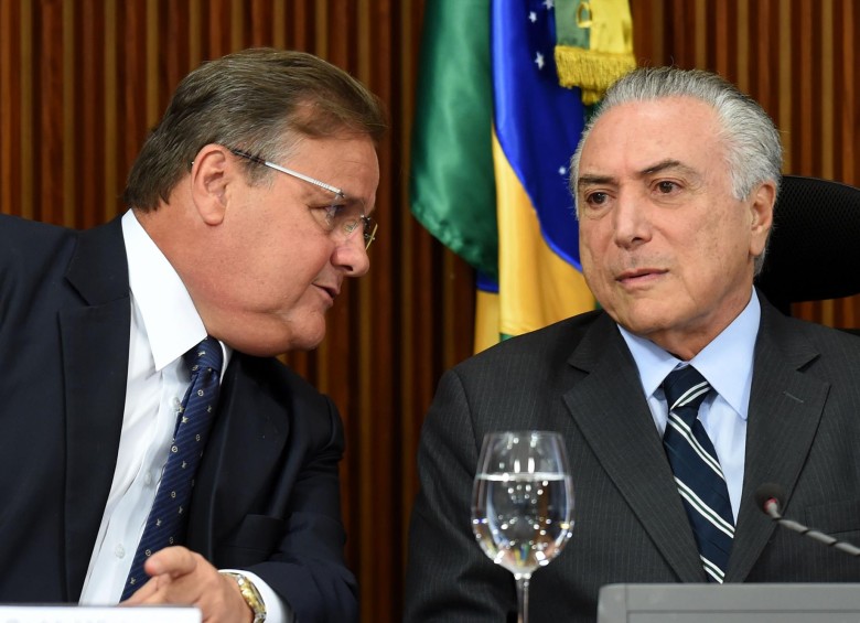 La nueva crisis ha estallado hoy con la dimisión del ministro de la Secretaría de Gobierno, Gedder Vieira Lima. FOTO AFP