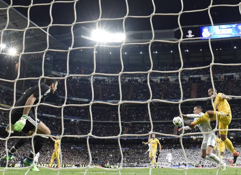 Ronaldo alcanzó 120 tantos en Champions League. Buffon, por su parte, jugó su último choque en el torneo. FOTO afp 