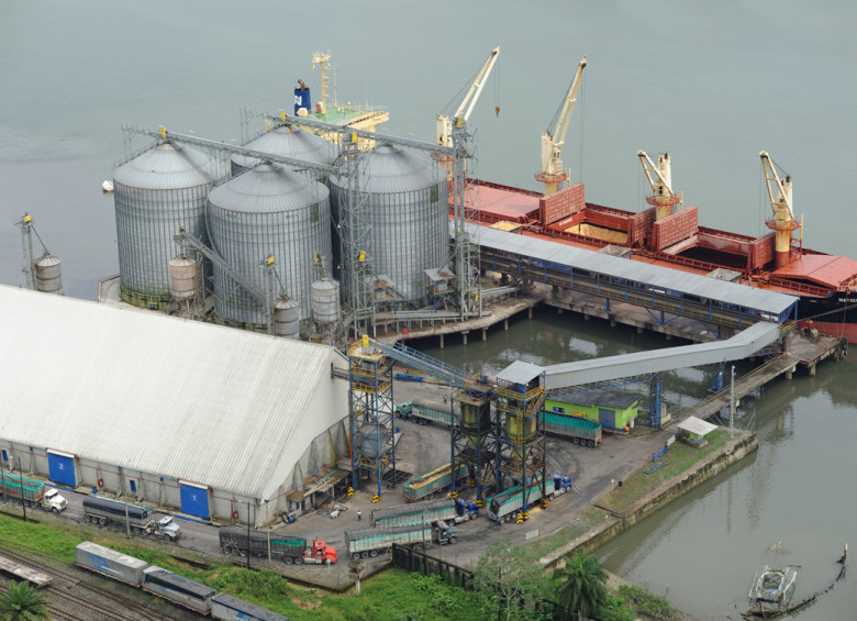 El puerto de Compas en Barranquilla, en el departamento del Atlántico, se especializa en el manejo de carbón, hidrocarburos, carga general, carga de proyectos y cargas a granel. FOTO cortesía