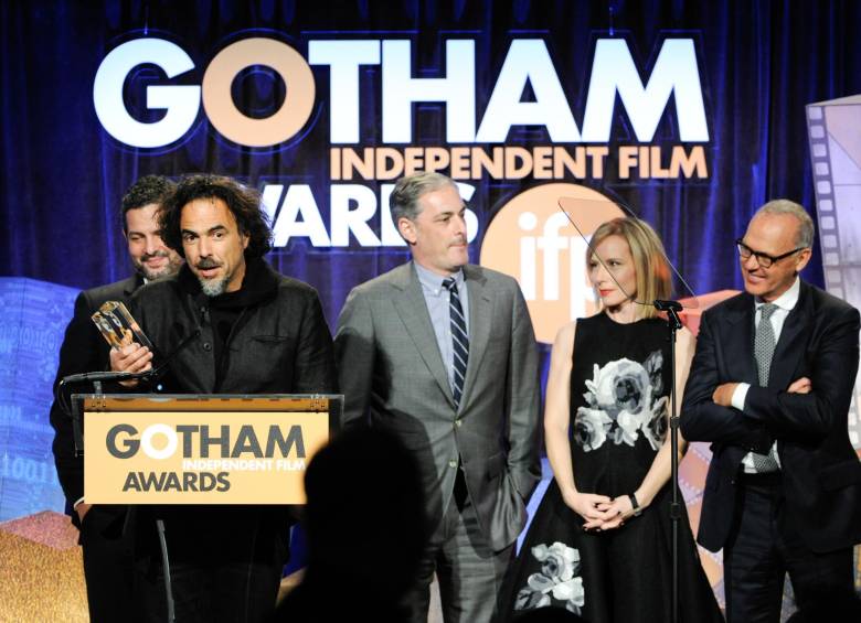 Alejandro González Iñárritu recibió el galardón de la Mejor Película. FOTO AP