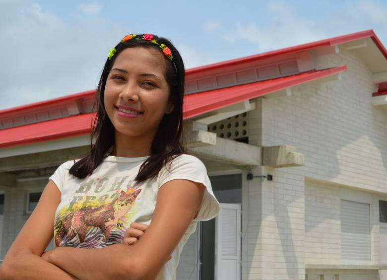 Laura Tamayo es uno de los 200 estudiantes que desde este mes se formarán en la U. de A. en Apartadó. Todos los alcaldes de Urabá destinaron las regalías, $20.000 millones, al proyecto. FOTO cortesía