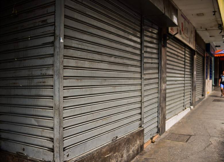 Así se veían este viernes algunas calles de Caracas. FOTO AFP