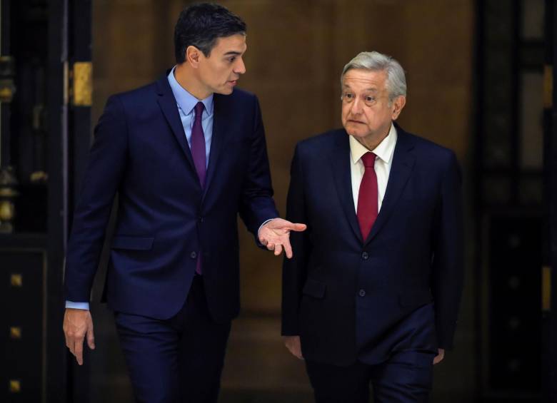 Pedro Sánchez y Andrés Manuel López Obrador, presidentes de España y México. FOTO: AFP