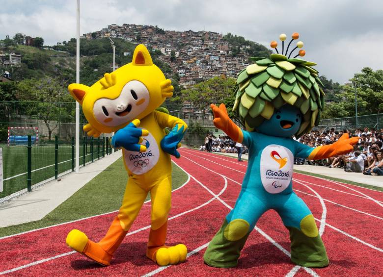 Los organizadores esperan que las mascotas ayuden a atraer al público joven al evento. FOTO AFP
