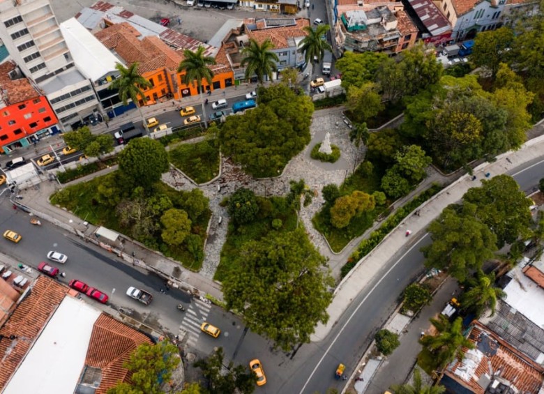 Una gran inversión hecha por la alcaldía de Medellín podría perderse si no se soluciona el problema de consumo y expendio de drogas en la Plazuela de Zea. FOTO CORTESÍA
