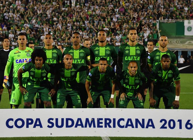 La titular del Chapecoense en su juego contra el San Lorenzo de Argentina en la Copa Sudamericana. FOTO AFP