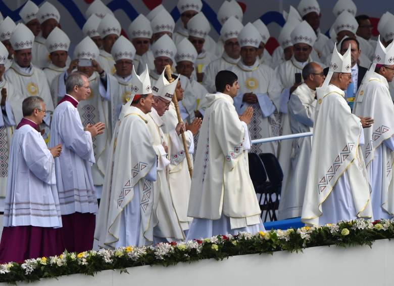 Un millón de almas en la primera misa del Papa