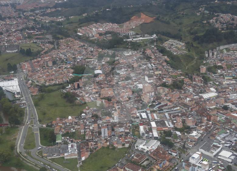 El próximo 15 de diciembre se habría realizado la consulta popular que buscaba crear el Área Metropolitana del Oriente Antioqueño. En la panorámica, el municipio núcleo, Rionegro. FOTO jaime pérez