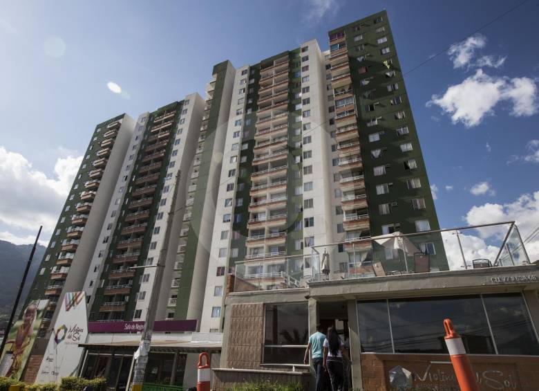 Los constructores señalan que no han tenido dificultades para su actividad edificadora en esta zona de Bello. FOTO Julio C. Herrera