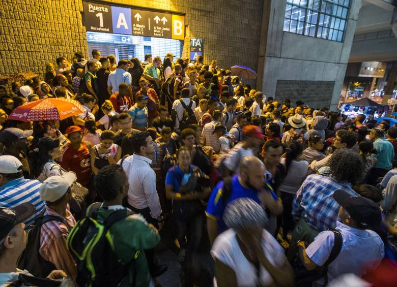La estación San Antonio, una de las más importantes, estuvo cerrada mientras se retomó la operación. FOTO JULIO C. HERRERA