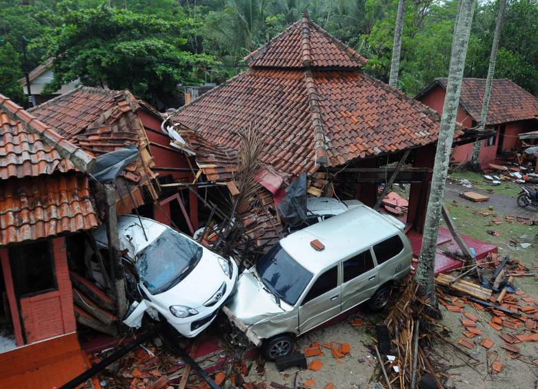 La destrucción del tsunami de Indonesia en 10 fotos 