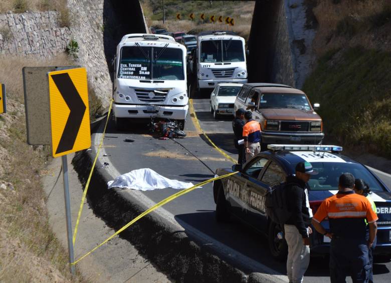 El accidente se presentó a la altura de la comunidad Capulín de la Cuesta. FOTO CORTESÍA PERIÓDICO AL DÍA GUANAJUATO