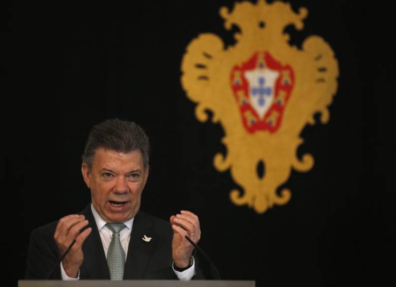 Santos se reunió el jueves con el presidente de Portugal Anival Cavaco Silva. FOTO REUTERS