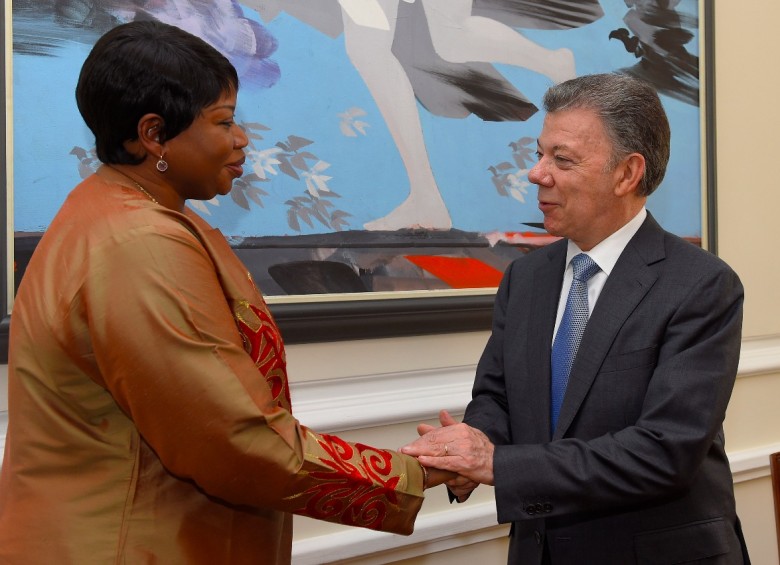 La fiscal de la CPI, Fatou Bensouda, visitó Colombia para verificar la implementación de la justicia transicional. FOTO Colprensa