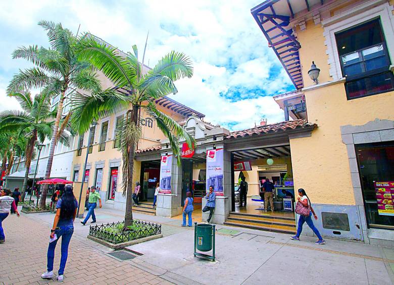 El Ástor y el pasaje junín