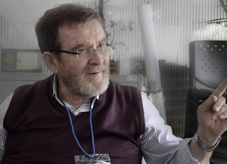 José Gimeno Sacristán estuvo en Medellín como invitado especial del Primer Simposio Internacional sobre Currículo. FOTO cortesía Luis Javier Londoño U. de A.