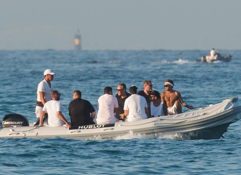Neymar y sus amigos se divierten en Saint-Tropez